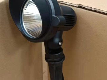 Đèn cắm cỏ mũ 15w